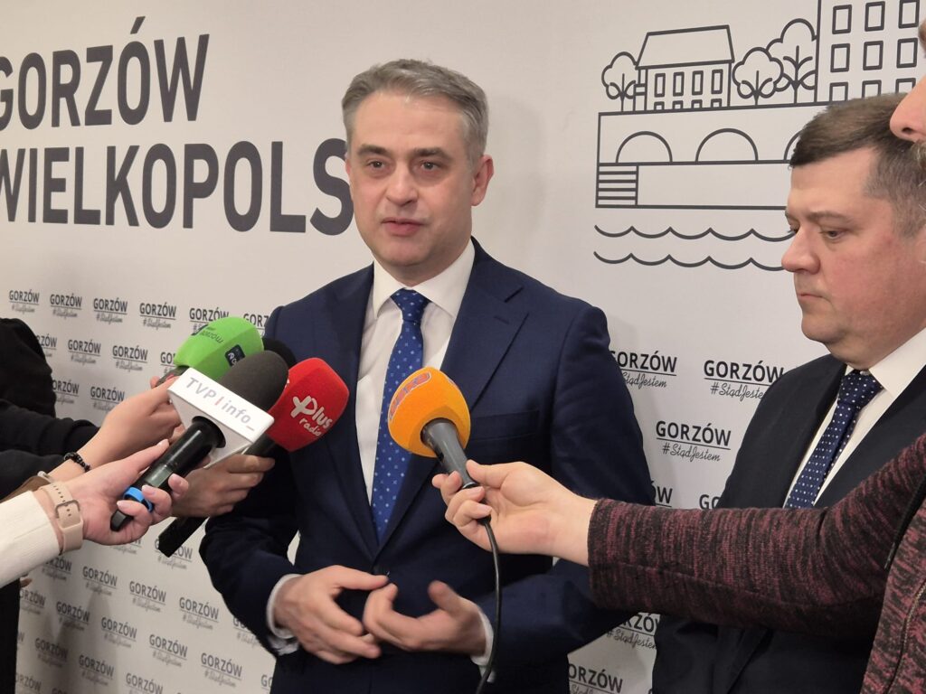 PLUM i zrobione! Cyfrowy przełom w gorzowskim magistracie? PLUM i zrobione! Cyfrowy przełom w gorzowskim magistracie? Wizyta ministra Krzysztofa Gawkowskiego w Gorzowie