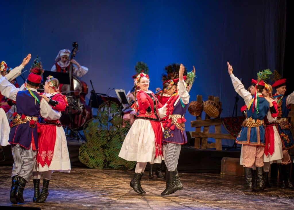 Mali Gorzowiacy na koncercie w teatrze.