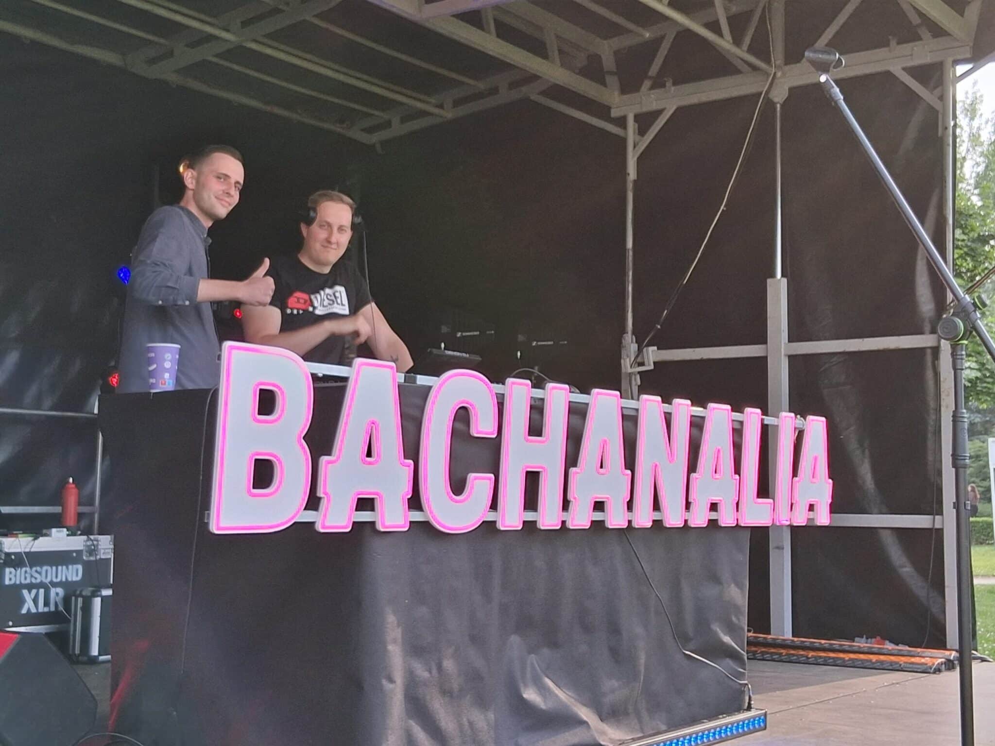   Prezydent Zielonej Góry stracił władzę Miasto przejęli studenci i wprowadzają swoje rządy WIDEO