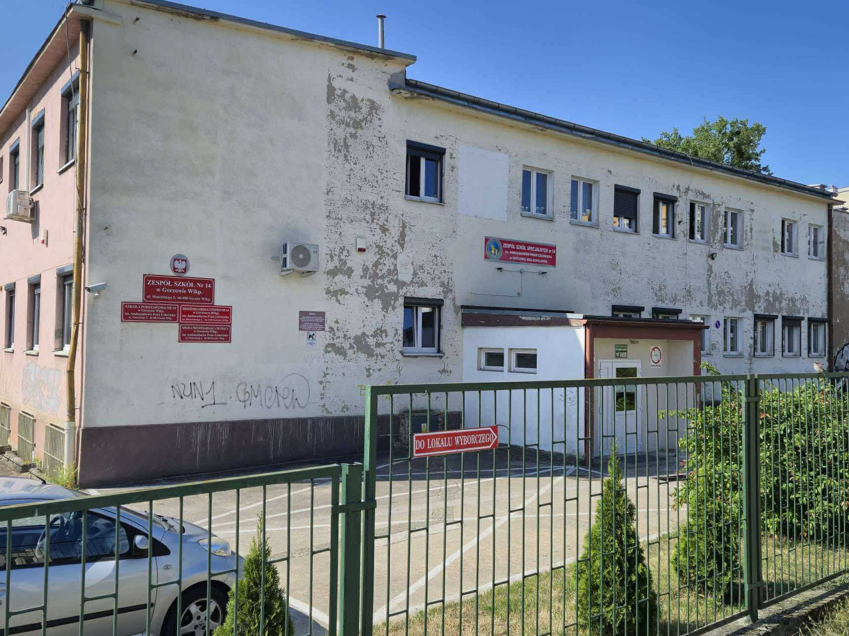 Zespół Szkół nr 14 w Gorzowie Wlkp  Gorzowska 14 tka doczeka się remontu W końcu