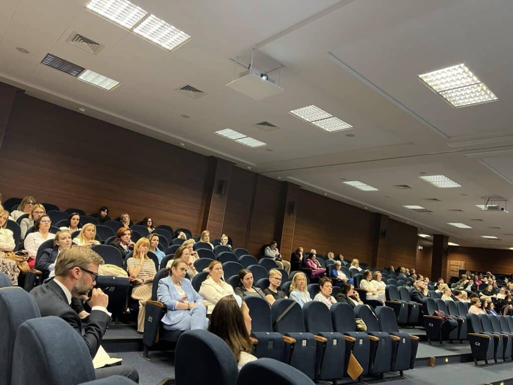 Oblicza przemocy są różne. Przepisy muszą nadążać 6 czerwca w Gorzowie odbyła się konferencja dotycząca przemocy domowej, pt. "Między ustawą o przeciwdziałaniu przemocy domowej a konwencją stambulską"