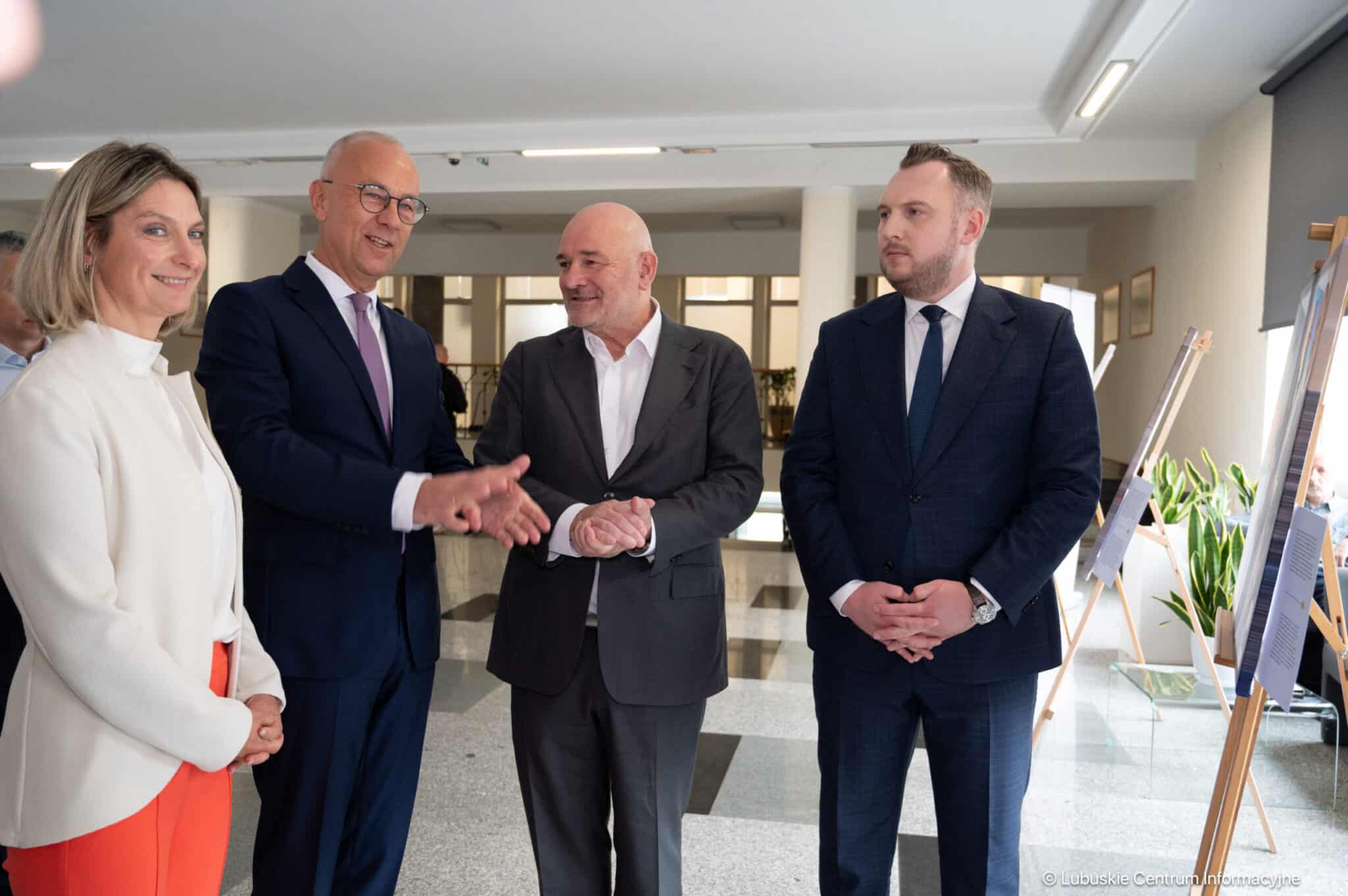   Srebrne gody na granicy WIDEO