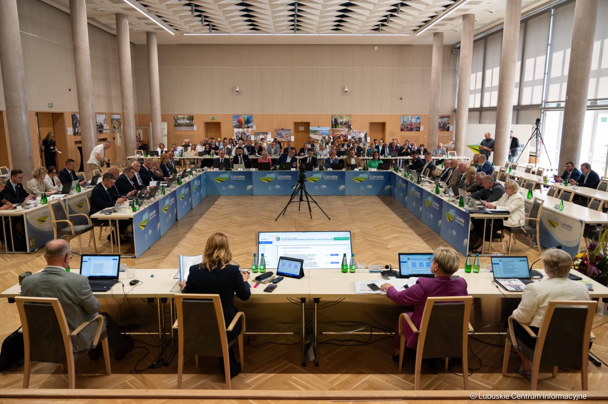   18 sierpnia radni wybiorą nowego marszałka i zarząd województwa