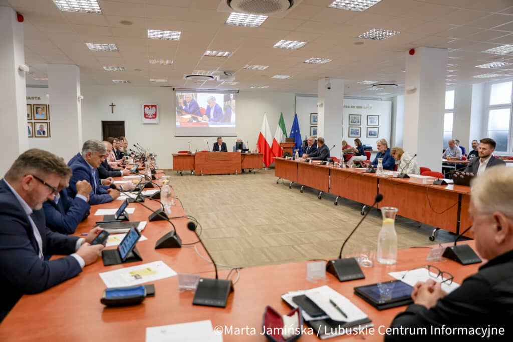 Gorzowska sesja Rady Miasta. Nie obyło się bez emocji Sesja Rady Miasta Gorzowa