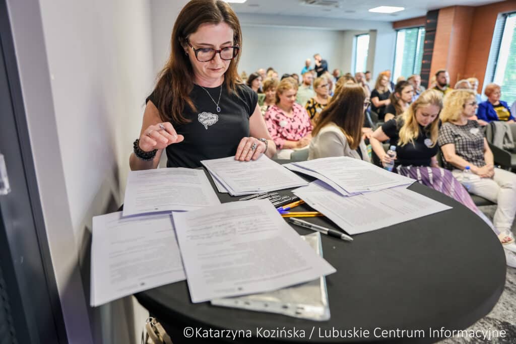 Pierwsze Gorzowskie Forum Organizacji Pozarządowych zgromadziło pełną salę Gorzowskiego Ośrodka Technologicznego.