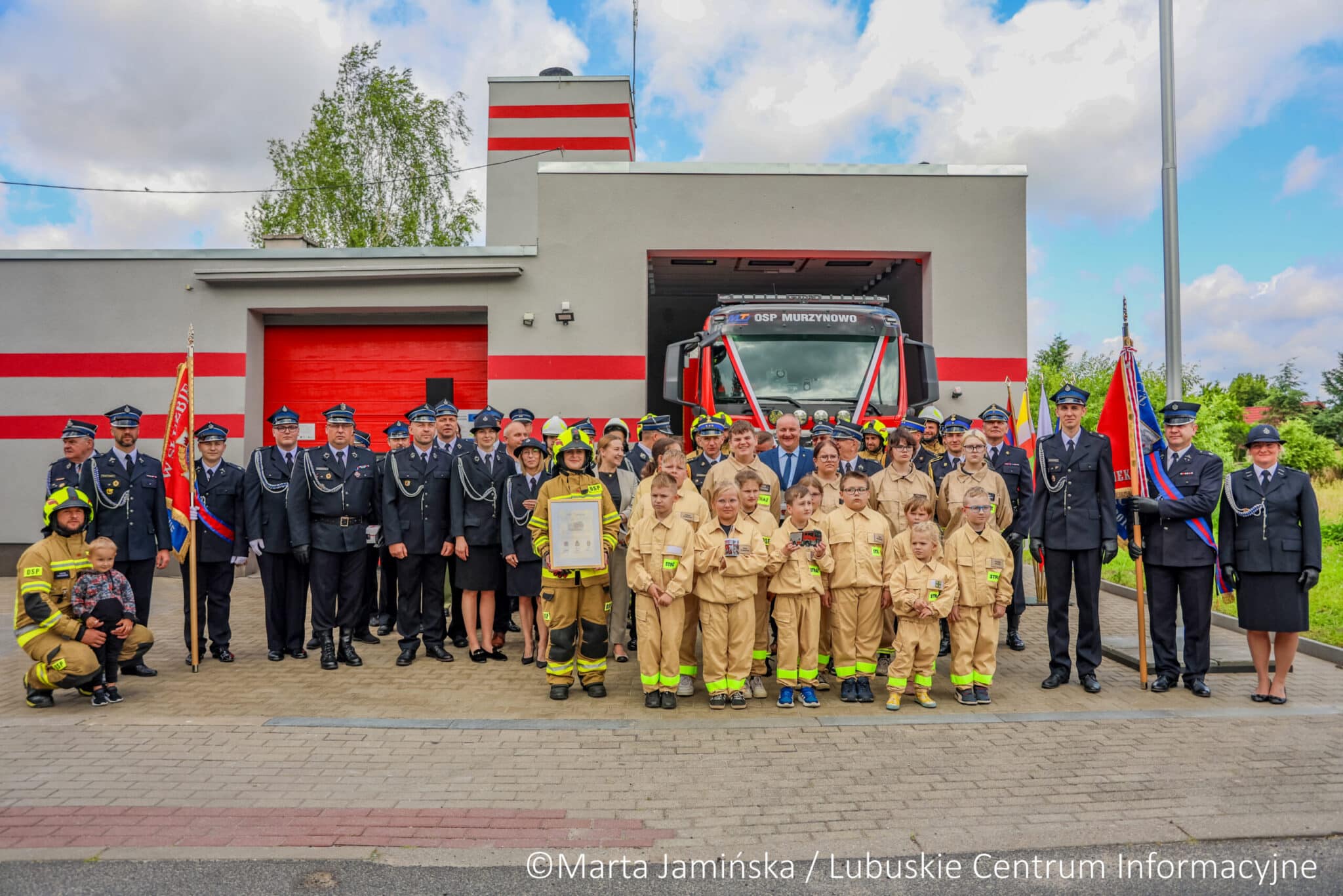   Tak Fundusze Europejskie wspierają OSP Nowy pojazd w Murzynowie