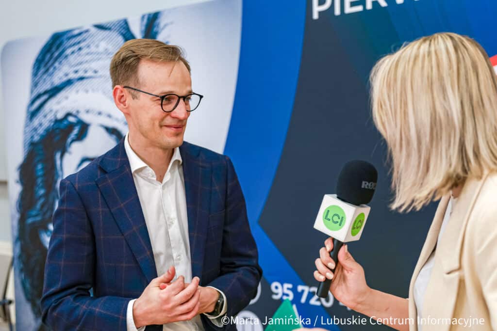 Z dr Jędrzejem Witkowskim rozmawialiśmy podczas I Lubuskiej Konferencji Edukacji Obywatelskiej.