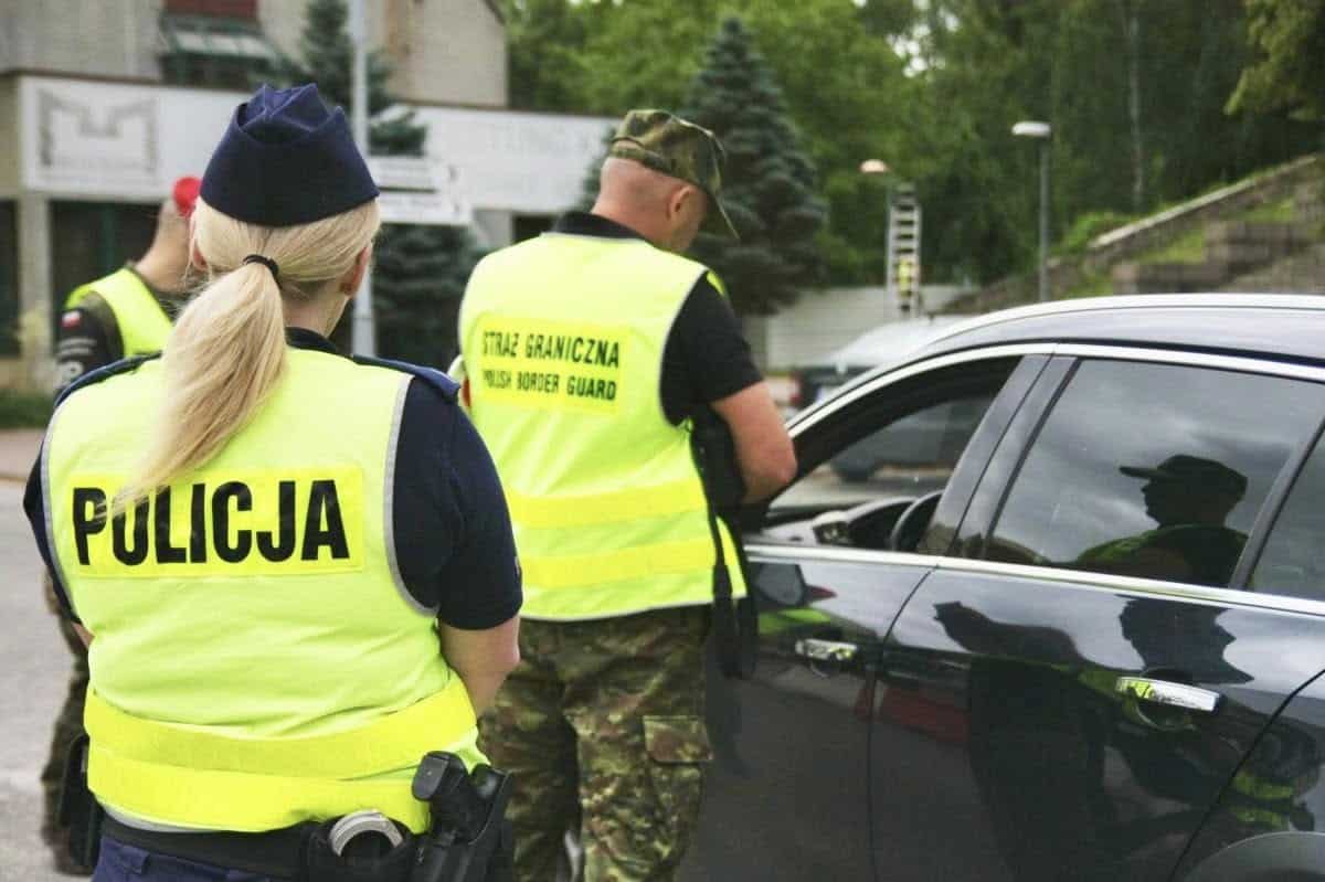 515958218_1056675456646619_572960083568829408_n Kontrole na granicy w lubuskiem fot LUW Wojewoda lubuski o kontrolach Nie może się przesmyknąć nikt kto nie ma prawa pobytu w Polsce