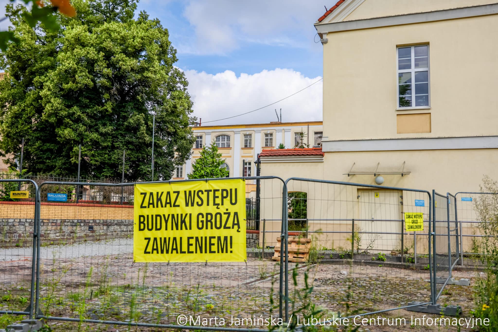 AJP Teatralna fot. Marta Jamińska-11 Budynki trzeba jak najszybciej zabezpieczyć Są wpisane do rejestru zabytków Gorzowska AJP z dotacją na dach po pożarze