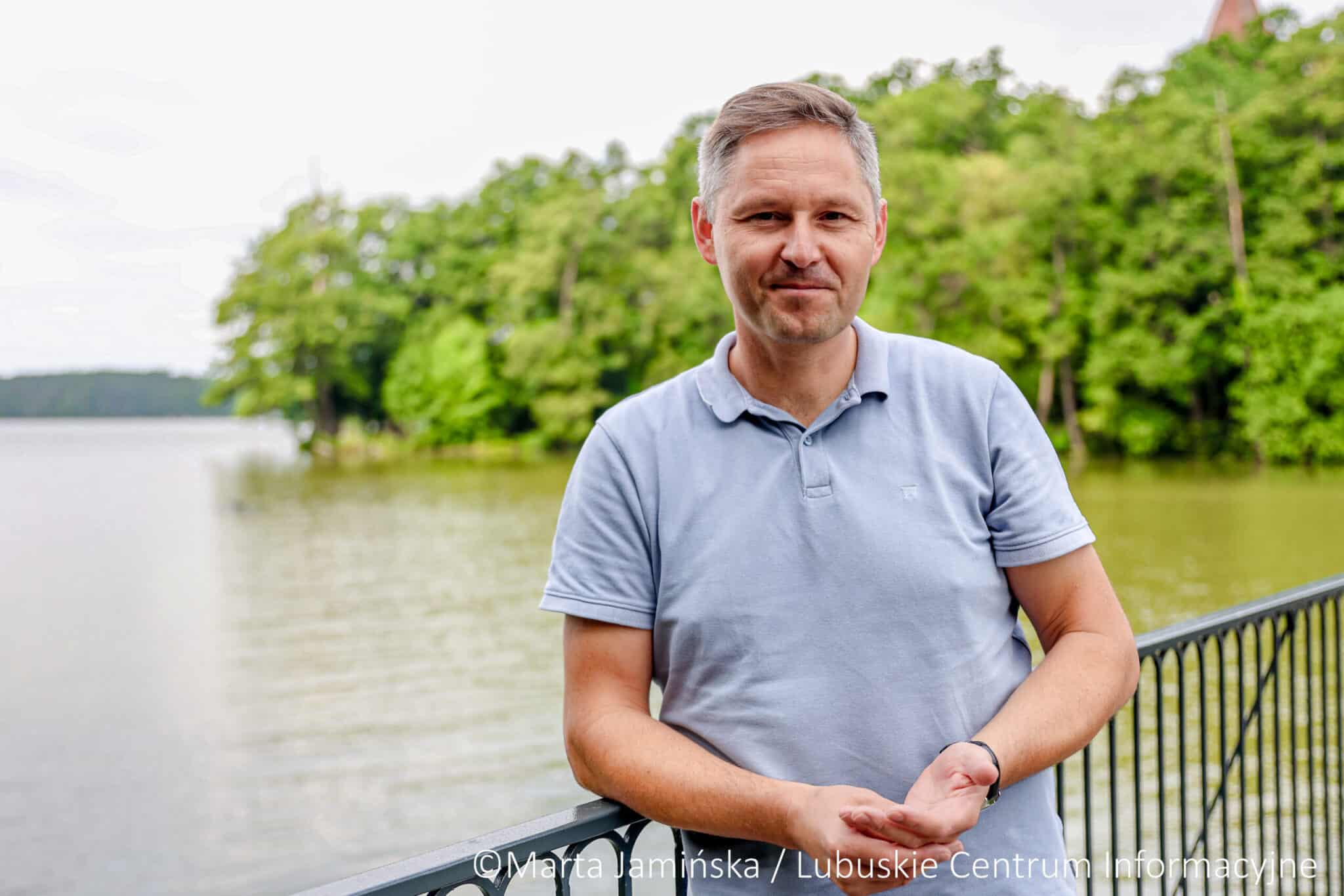 Radosław Sosnowski burmistrz Lubniewic  Lubniewice wychodzą na prostą z zadłużeniem i inwestują w turystykę