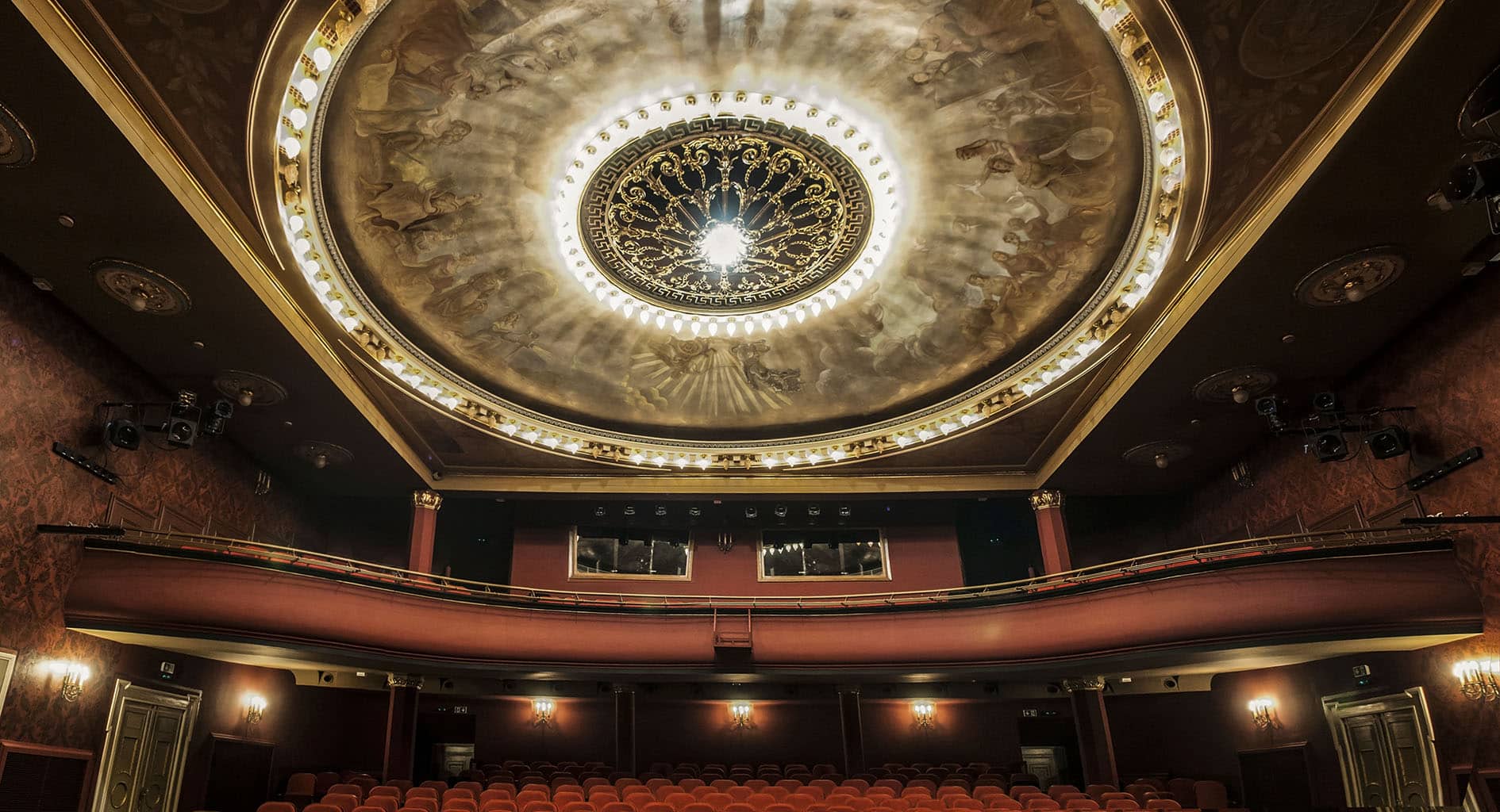 Teatr im Juliusza Osterwy w Gorzowie Wlkp  W 80 dni dookoła teatru