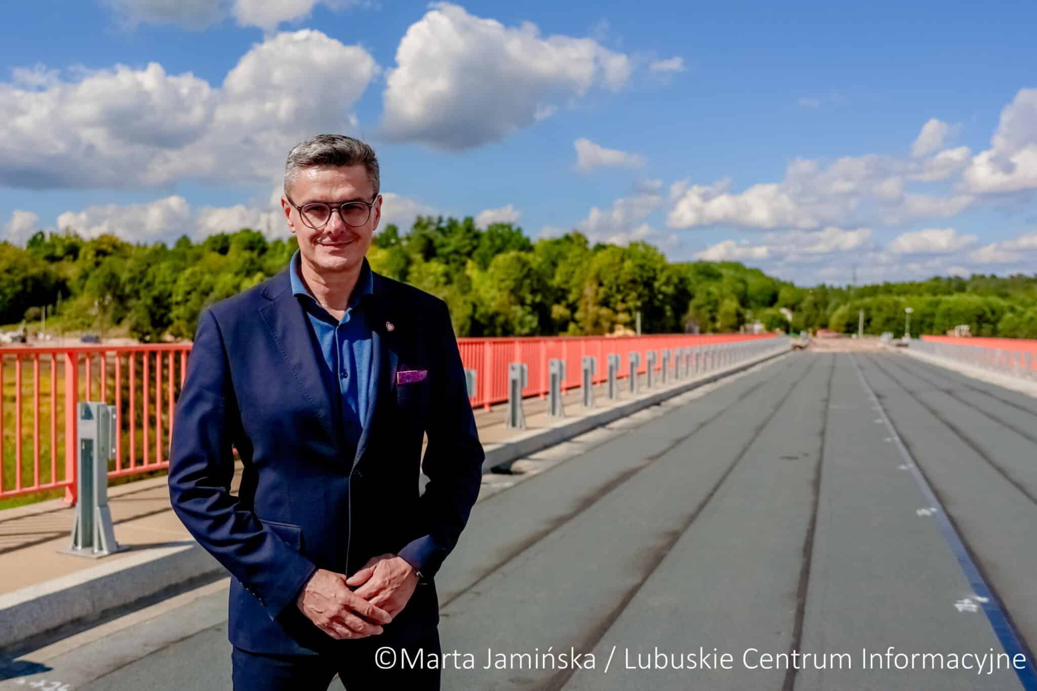 Marszałek Sebastian Ciemnoczołowski Obwodnica fot. Marta Jamińska -715 (59) Sebastian Ciemnoczołowski na budowie obwodnicy Drezdenka Nowe otwarcie Region Północ z marszałkiem Sebastianem Ciemnoczołowskim