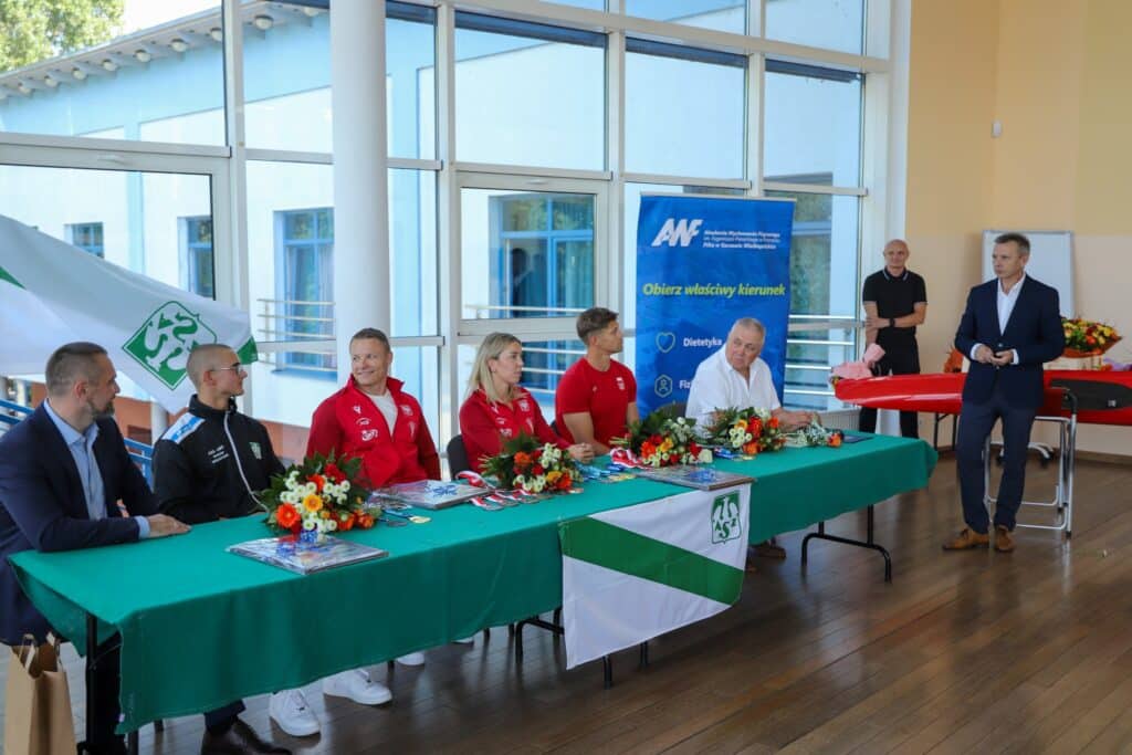Spotkanie było okazją do podziękowania za imponujący efekt zmagań zawodników z gorzowskich klubów AZS AWF Gorzów i Klub Sportowy ADMIRA.