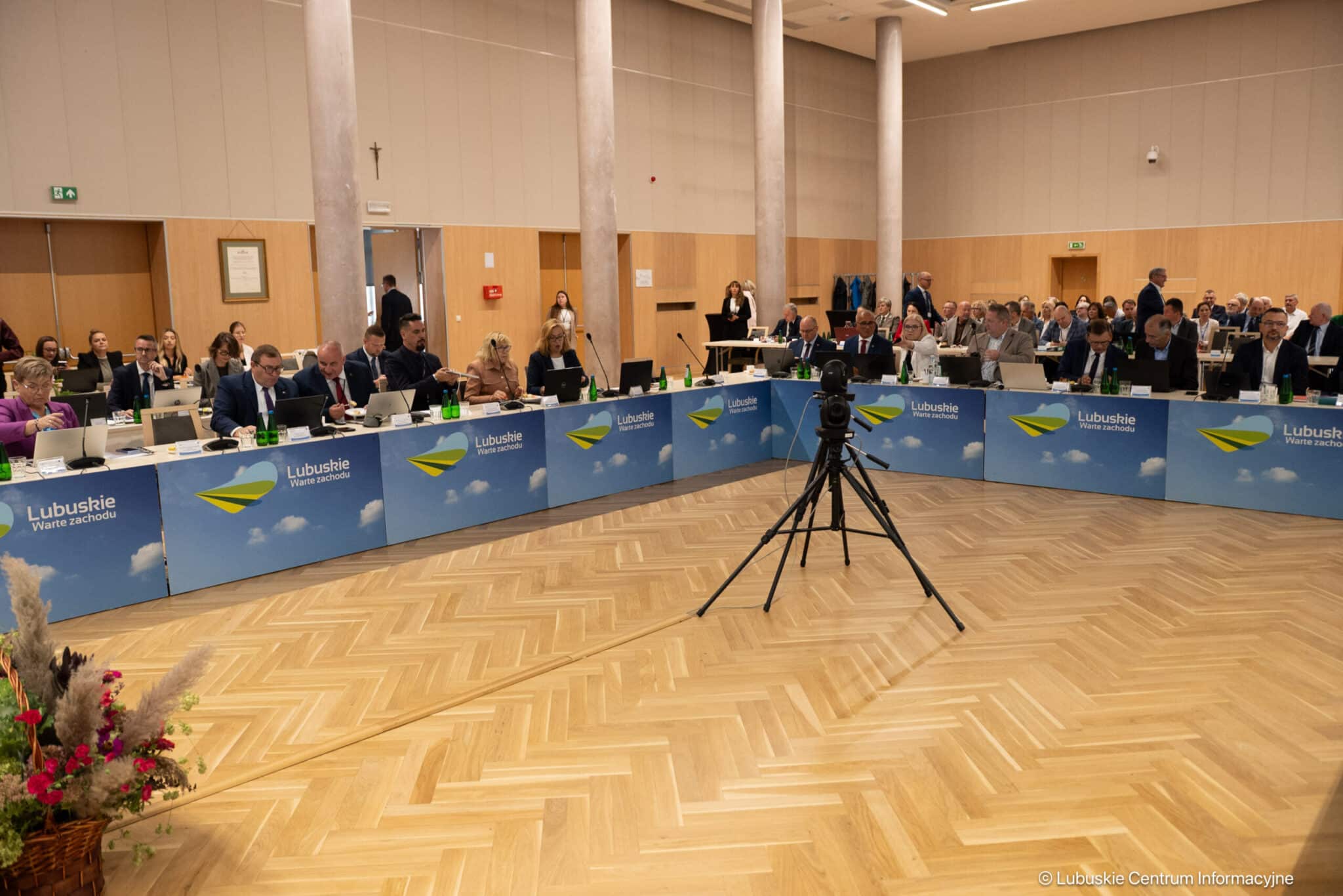 obrady  Gorący poniedziałek w sejmiku O czym będą decydować radni