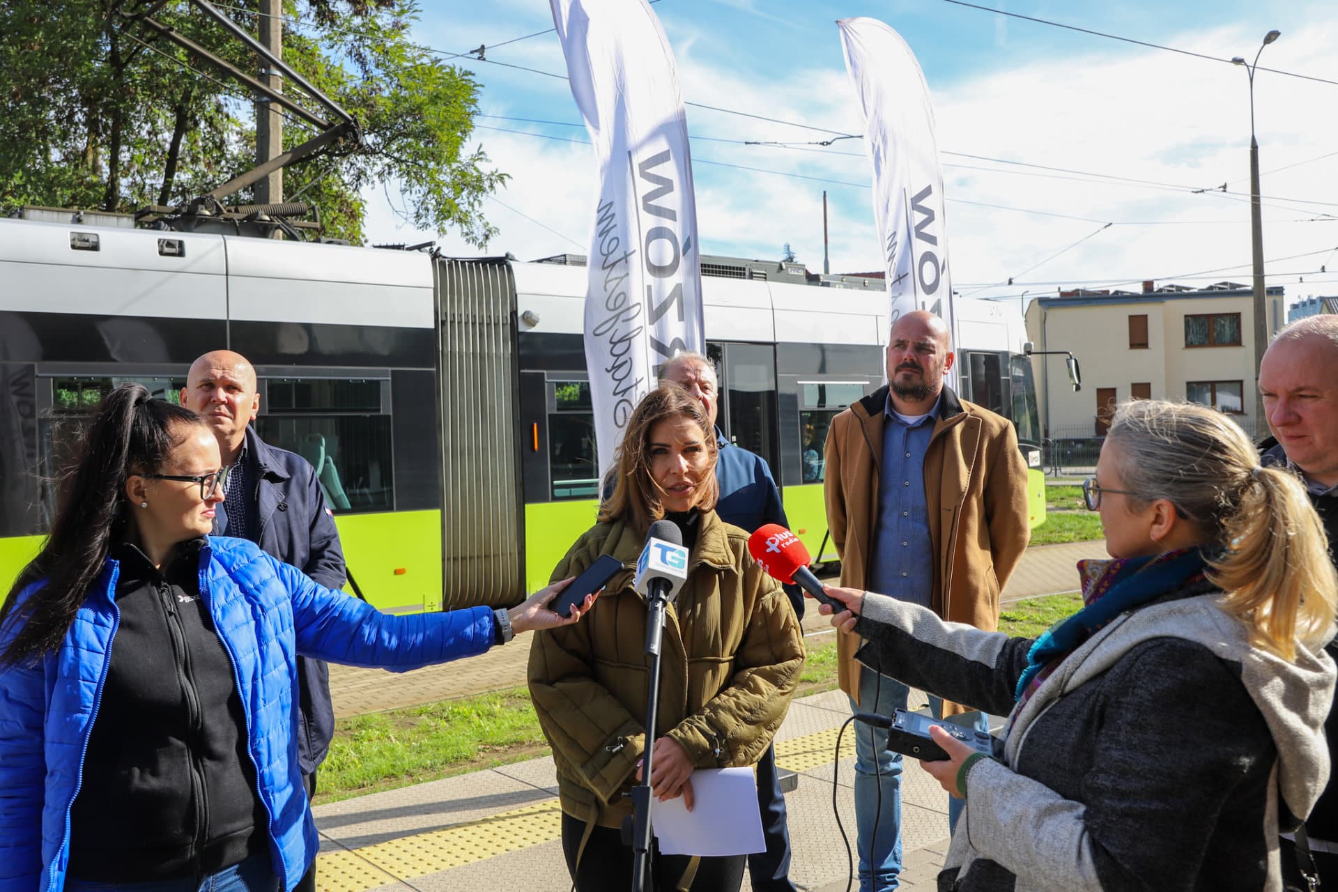 Konferencja prasowa w sprawie minibusów Fot UM Gorzowa Wlkp  Miasto testuje minibusy