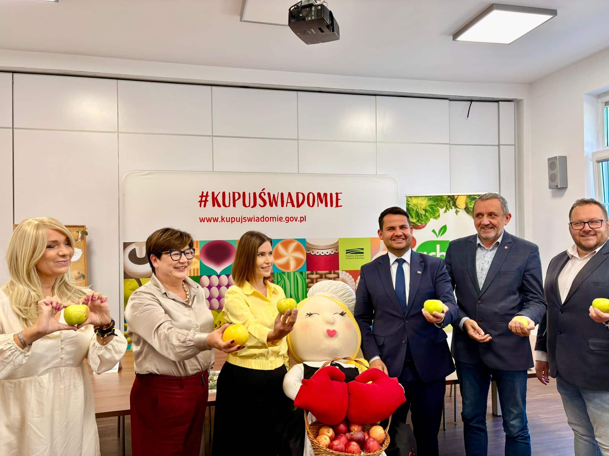 Konferencja prasowa nt I Gorzowskiego Festiwalu Renety Lansberskiej  Jabłko w roli głównej I Gorzowski Festiwal Renety Landsberskiej