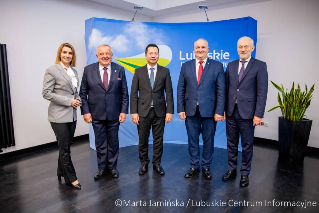 Ambasador gościł m.in. w Biurze Zamiejscowym UMWL w Gorzowie Wlkp.