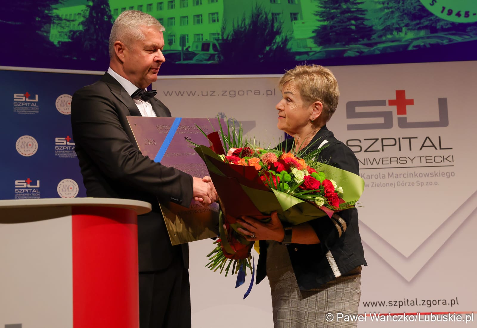 Dr Marek Działoszyński z Anną Chinalską  Z Zielonej Góry na medyczne salony Nie jesteśmy brzydkim kaczątkiem