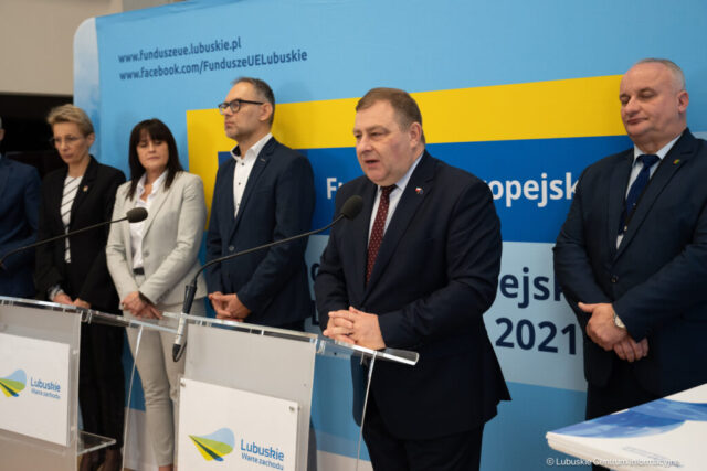 Podpisanie umowy dotyczące budowy ścieżek rowerowych. 29.10.2025