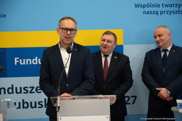 Podpisanie umowy dotyczące budowy ścieżek rowerowych. 29.10.2025