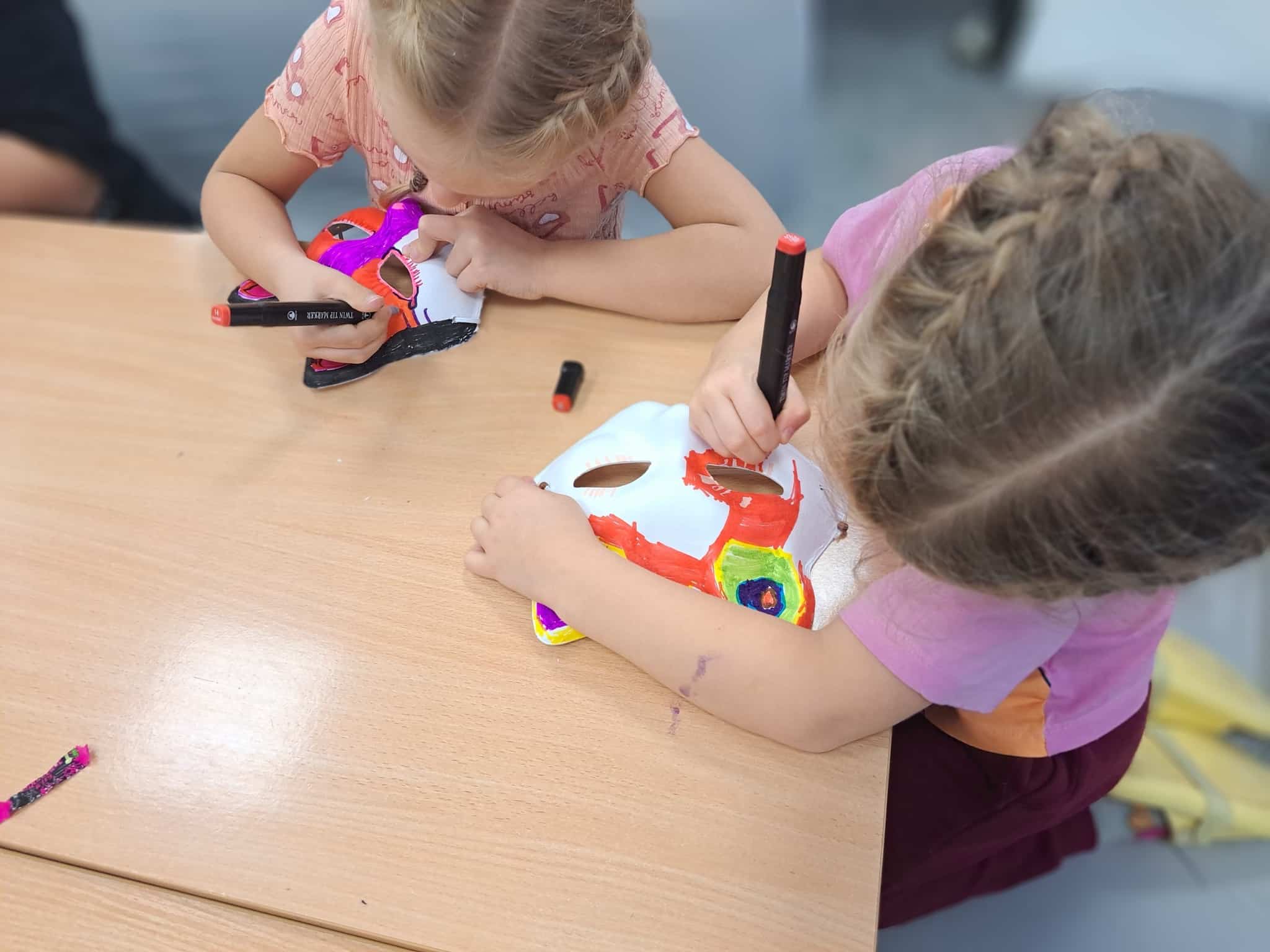 Powiatowe Centrum Pomocy Rodzinie w Sulęcinie realizuje unijny projekt dzięki którym dzieci mogą brać udział w zajęciach i wyjazdach  Musimy otworzyć nie tyle swoje domy co serca