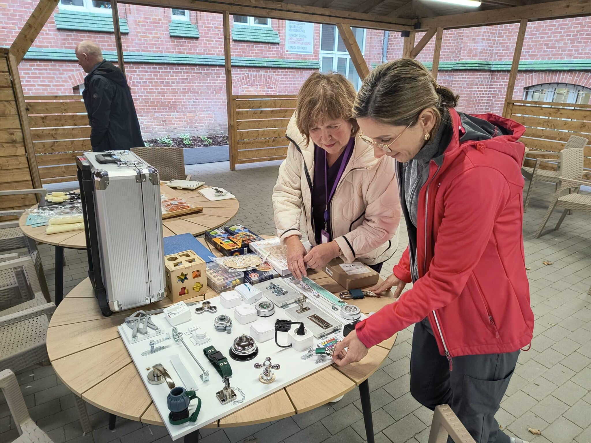 IMG_20251015_112206299_HDR Wykorzystali każdy skrawek ziemi aby chorzy szybciej wrócili do zdrowia