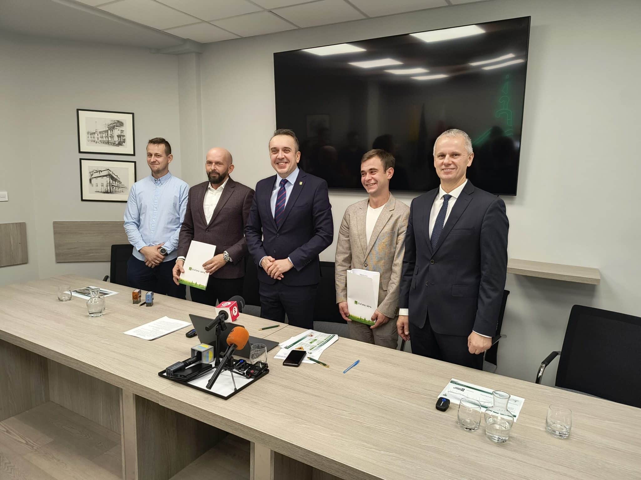 IMG_20251017_102125749_HDR Remonty dróg na Jędrzychowie i w Zatoniu