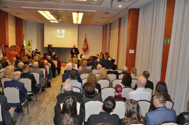 ba2963b8-eccb-4a99-ae68-b03c4117eb27