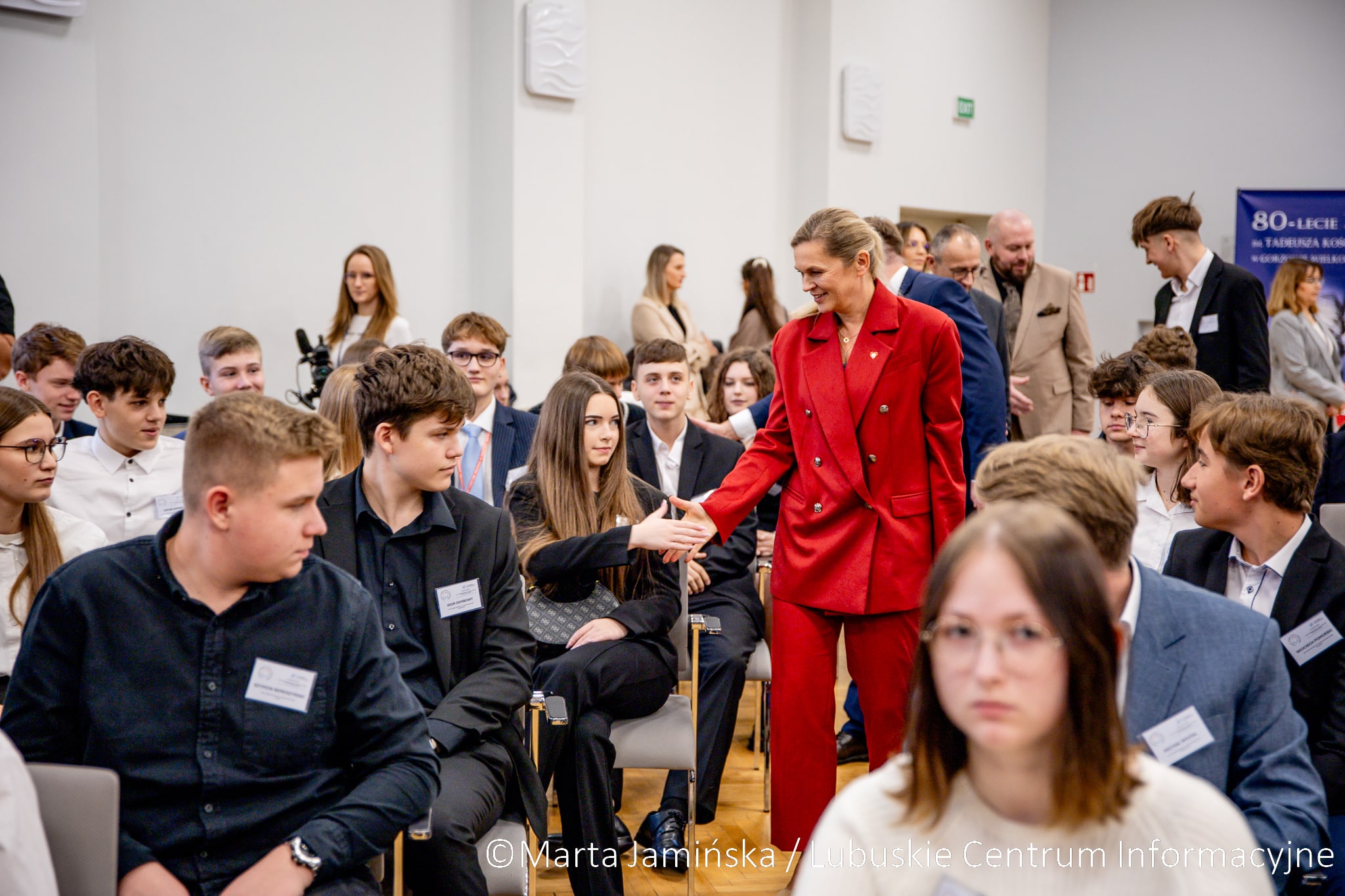 Lubuski Uczniowski Okrągły Stół z udziałem ministry zdrowia  Decyduj bo zdecydują za Ciebie Wyjątkowy uczniowski okrągły stół