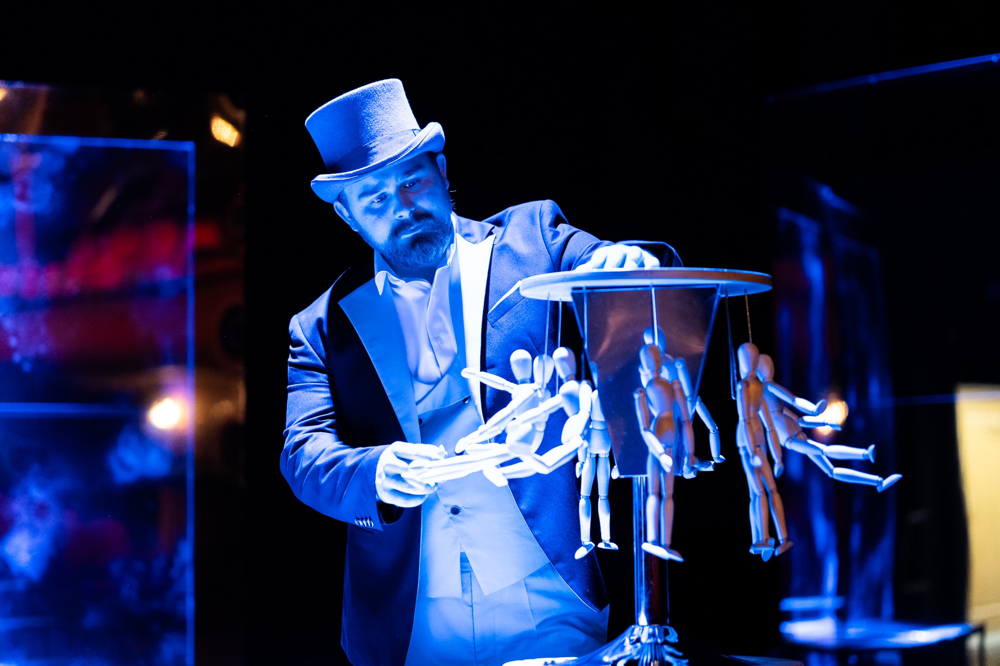 Scena z Lalki w reż Jacka Głomba Teatr im J Osterwy  Lalka inna niż wszystkie