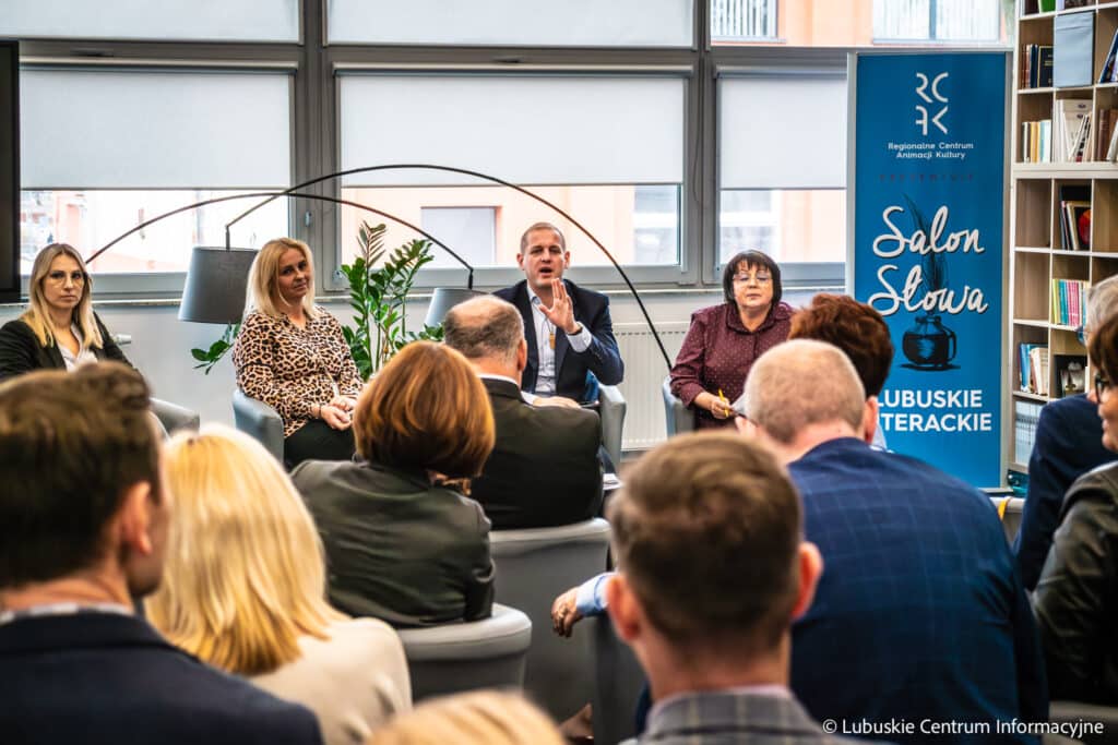 Poślizg w drodze po kasę Poślizg w drodze po kasę