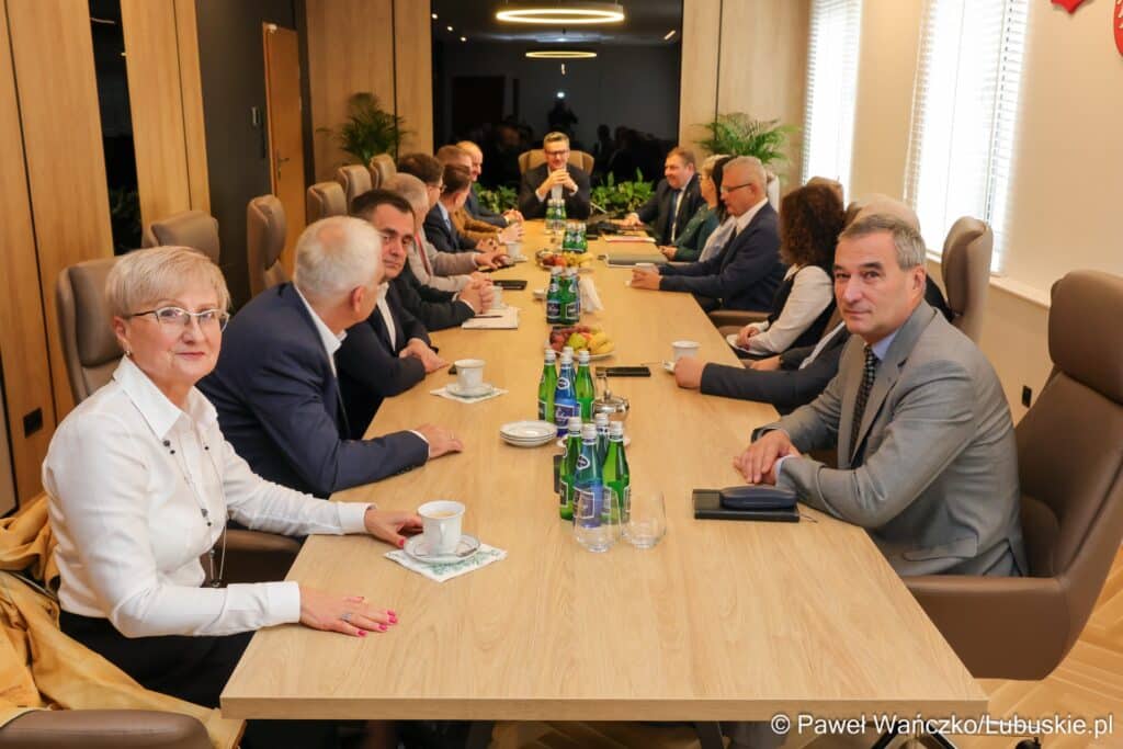 Wszyscy lubuscy starostowie z wizytą w urzędzie marszałkowskim 