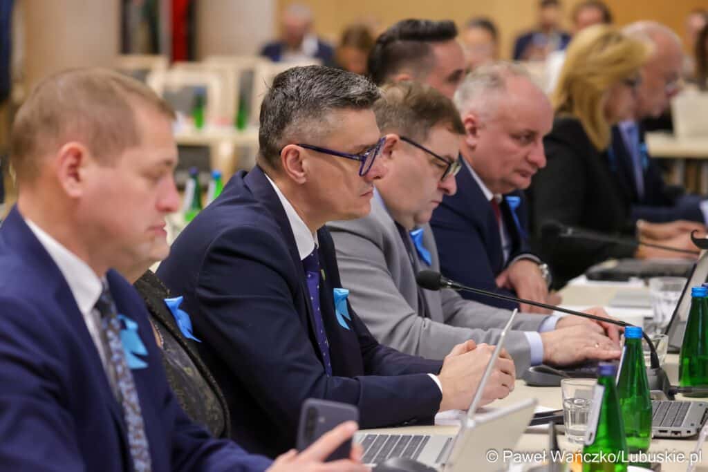 Listopadowa sesja samorządu województwa. Czy będzie gorąco? (Na żywo) 