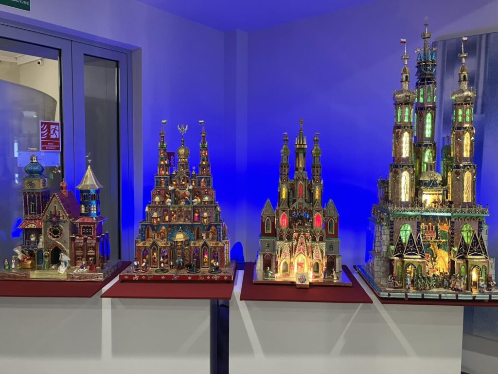 Szopka z szopkami, czyli jak stworzyć świat 