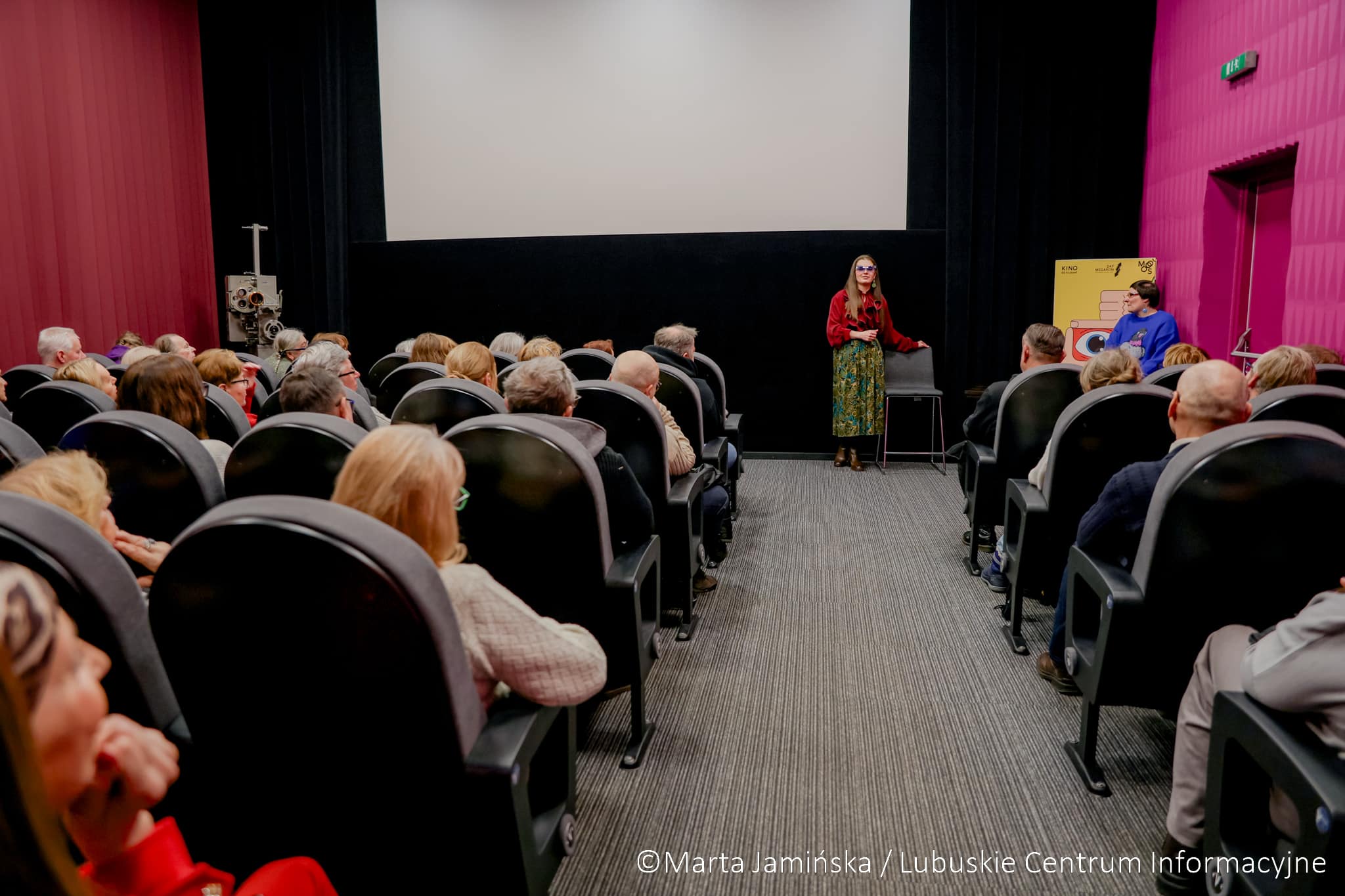 Pełna widownia na premierze filmu „Rzemiosło ma moc” autorstwa Dominiki Muniak