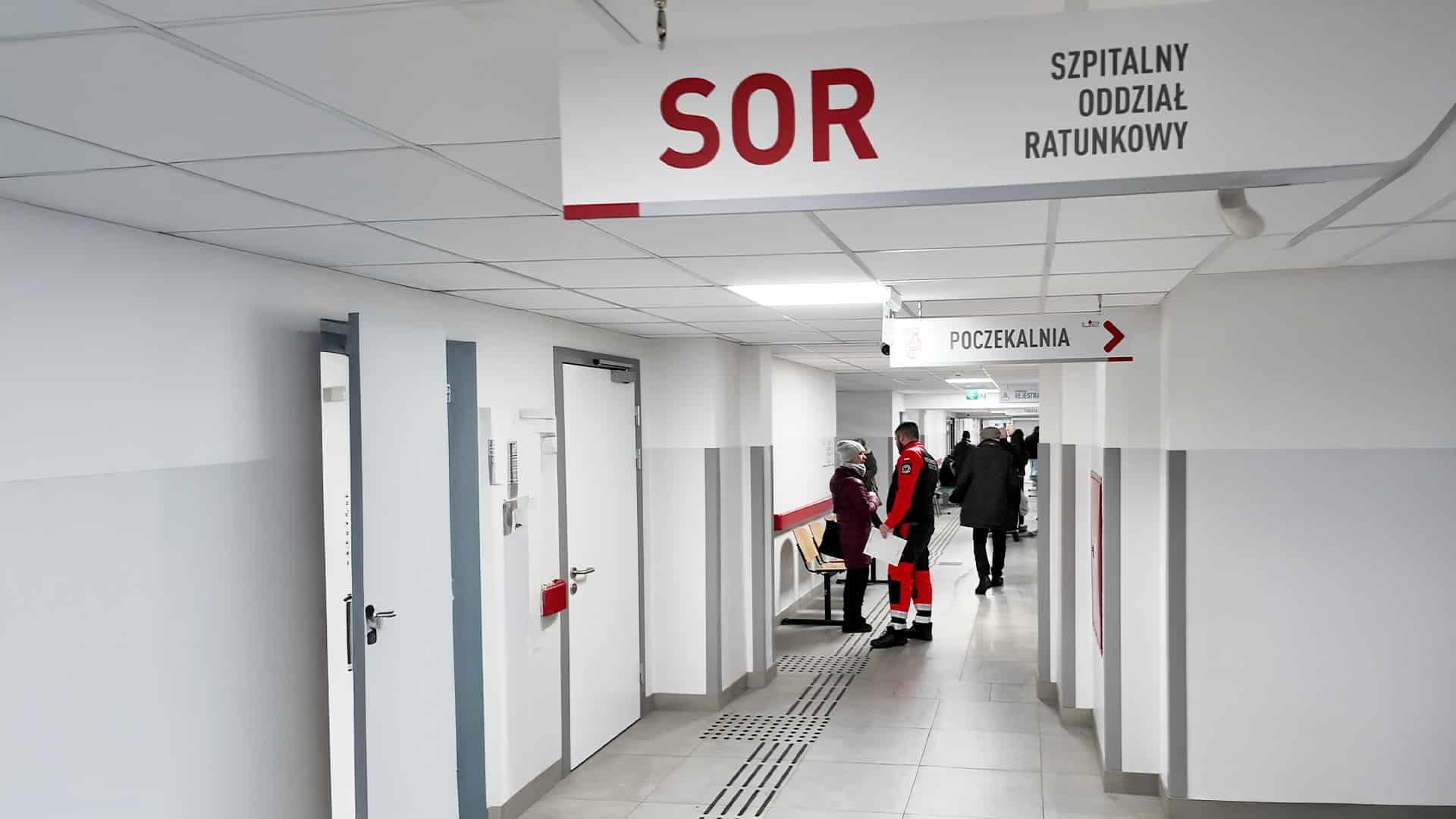 Remont Szpitalnego Oddziału Ratunkowego kosztował 20 mln zł i trwał kilkanaście miesięcy Fot. Łukasz Wawer Wejście do SOR w Szpitalu Uniwersyteckim w Zielonej Górze To koniec na szczęście SOR już po remoncie WIDEO
