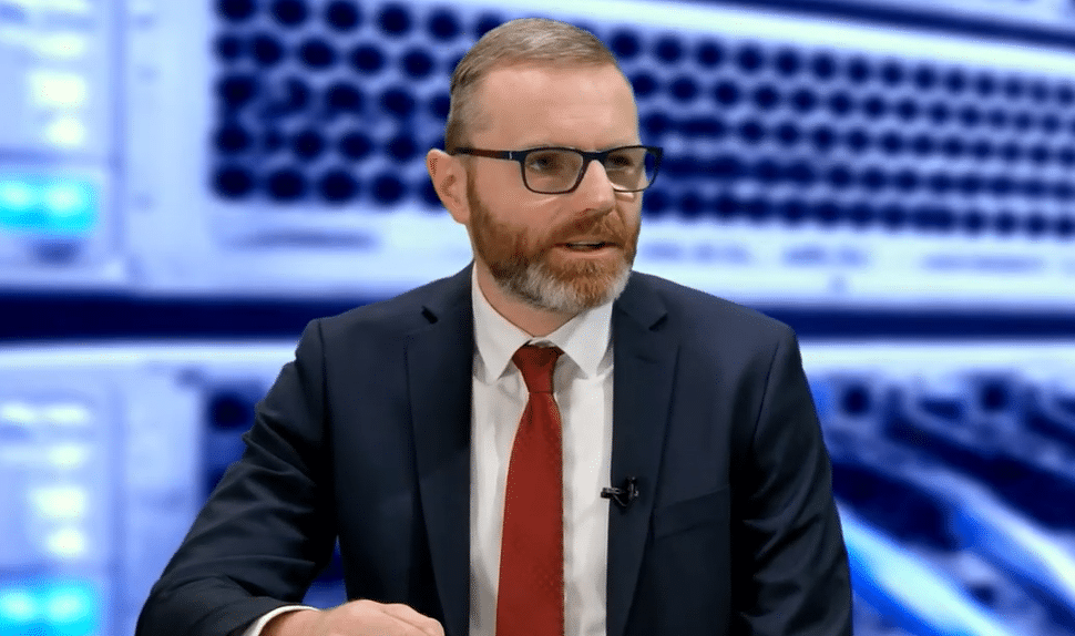 marcin gucia przy stole