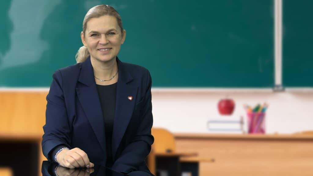 Barbara Nowacka w studio LCI