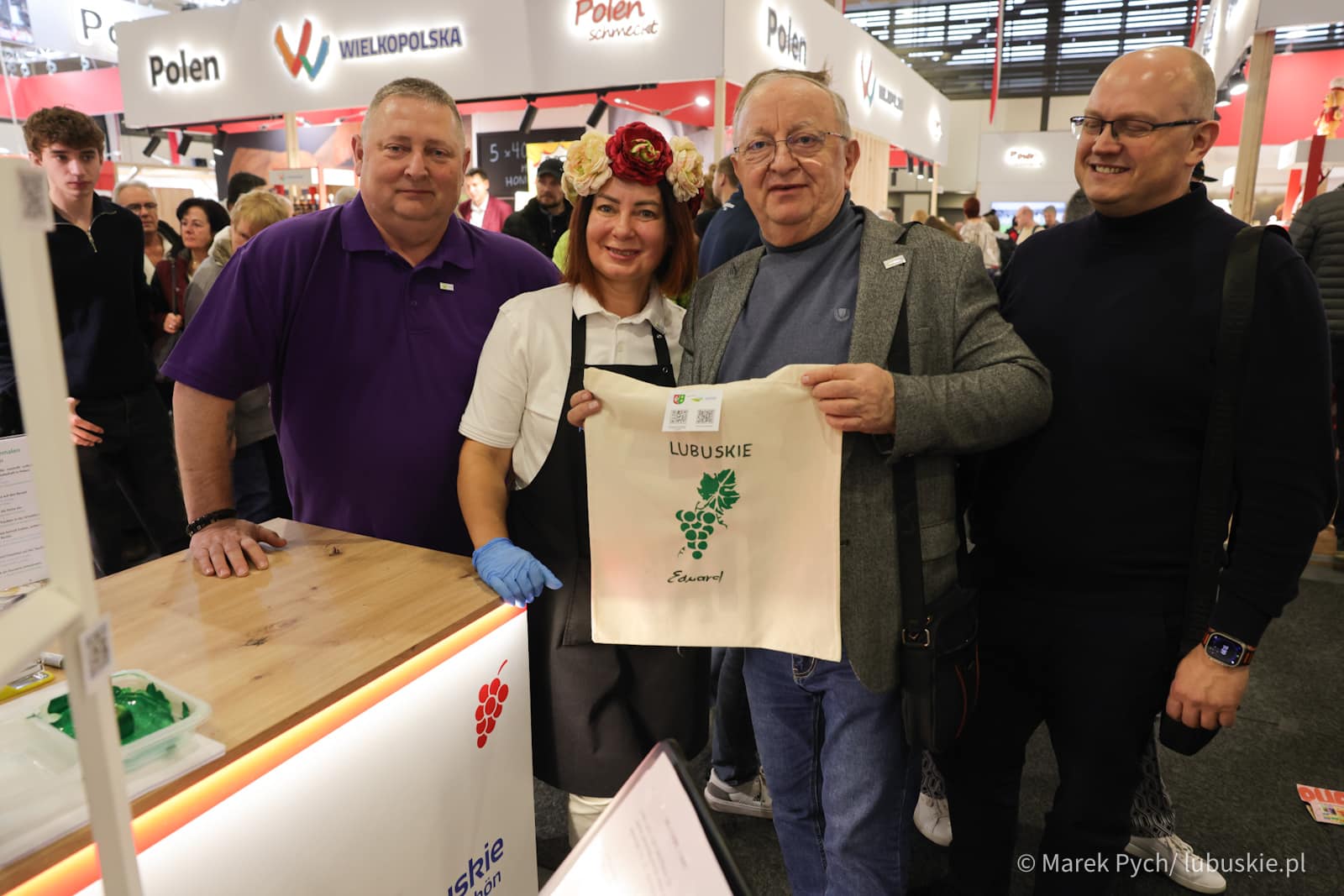 ludzie na targach grune woche