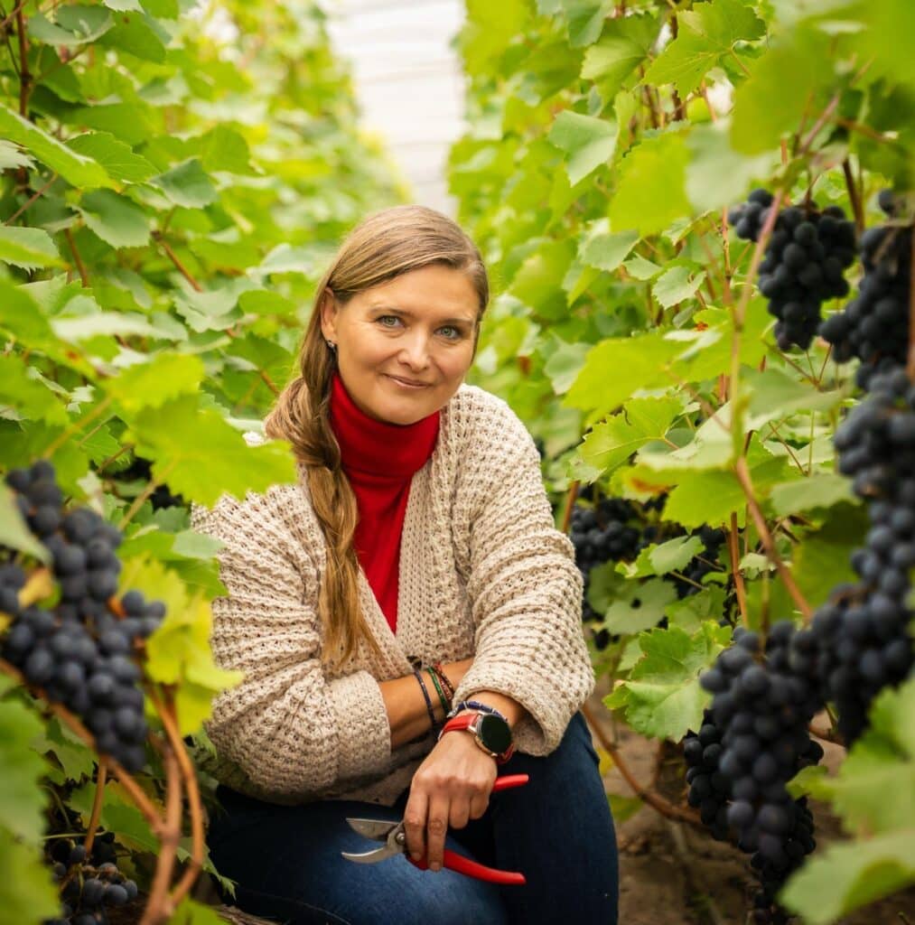 Kinga Kowalewska-Koziarska na winnicy