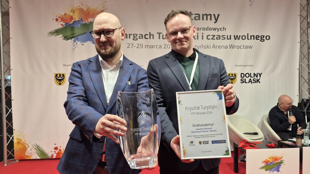   Lubuskie święto wina z ważnym wyróżnieniem Festiwal Otwartych Winnic i Piwnic otrzymał Kryształ Turystyki