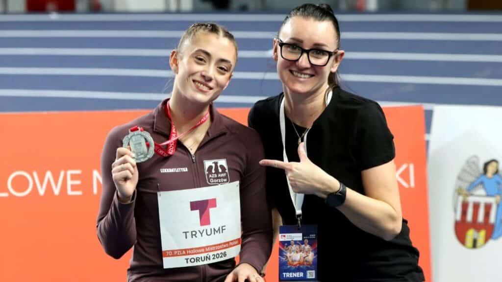 Dwie uśmiechnięte kobiety