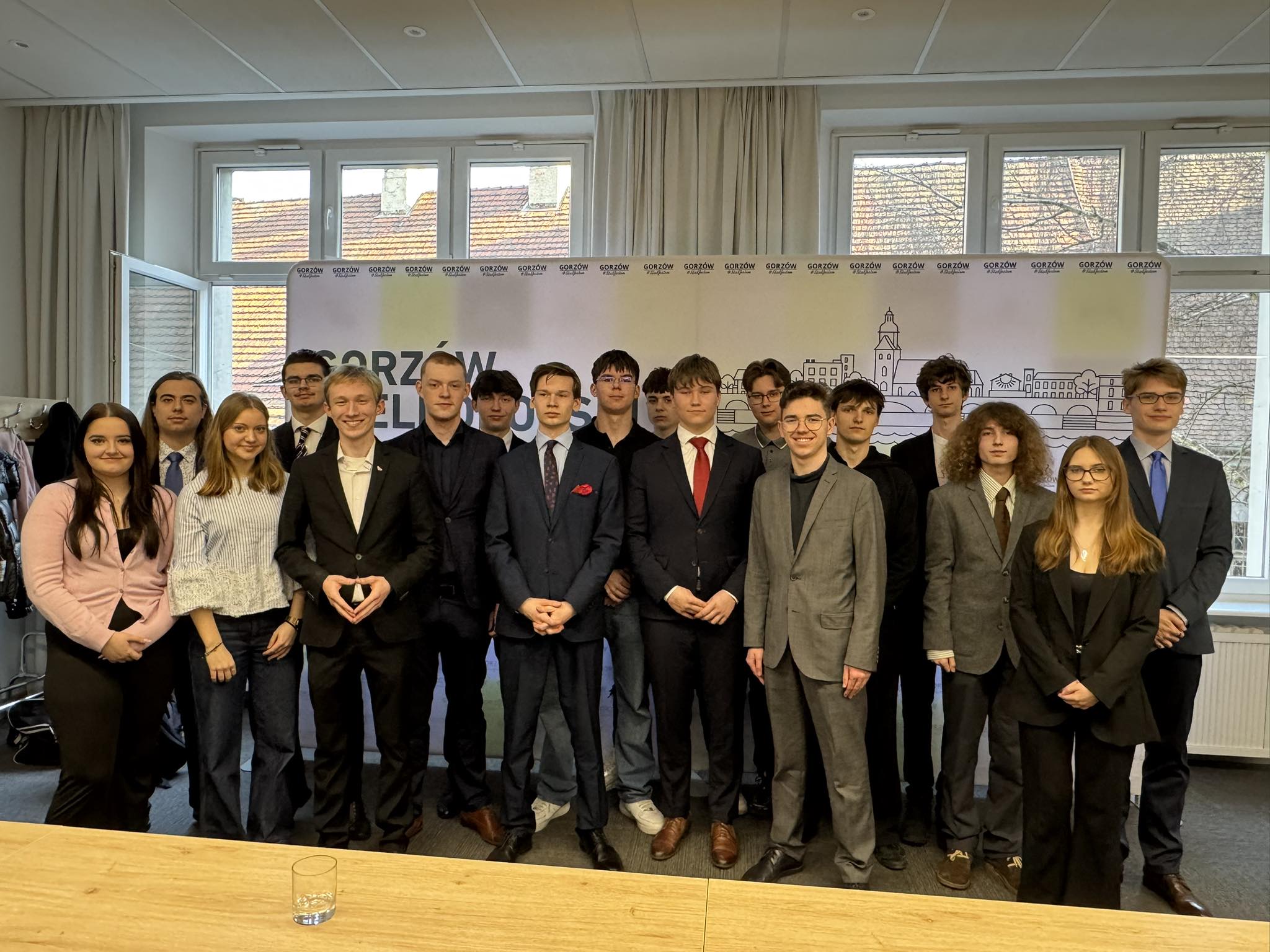 MRM w Gorzowie Wlkp. Młodzieżowa Rada Miasta Gorzowa Wlkp Młodzi radni biorą się do roboty