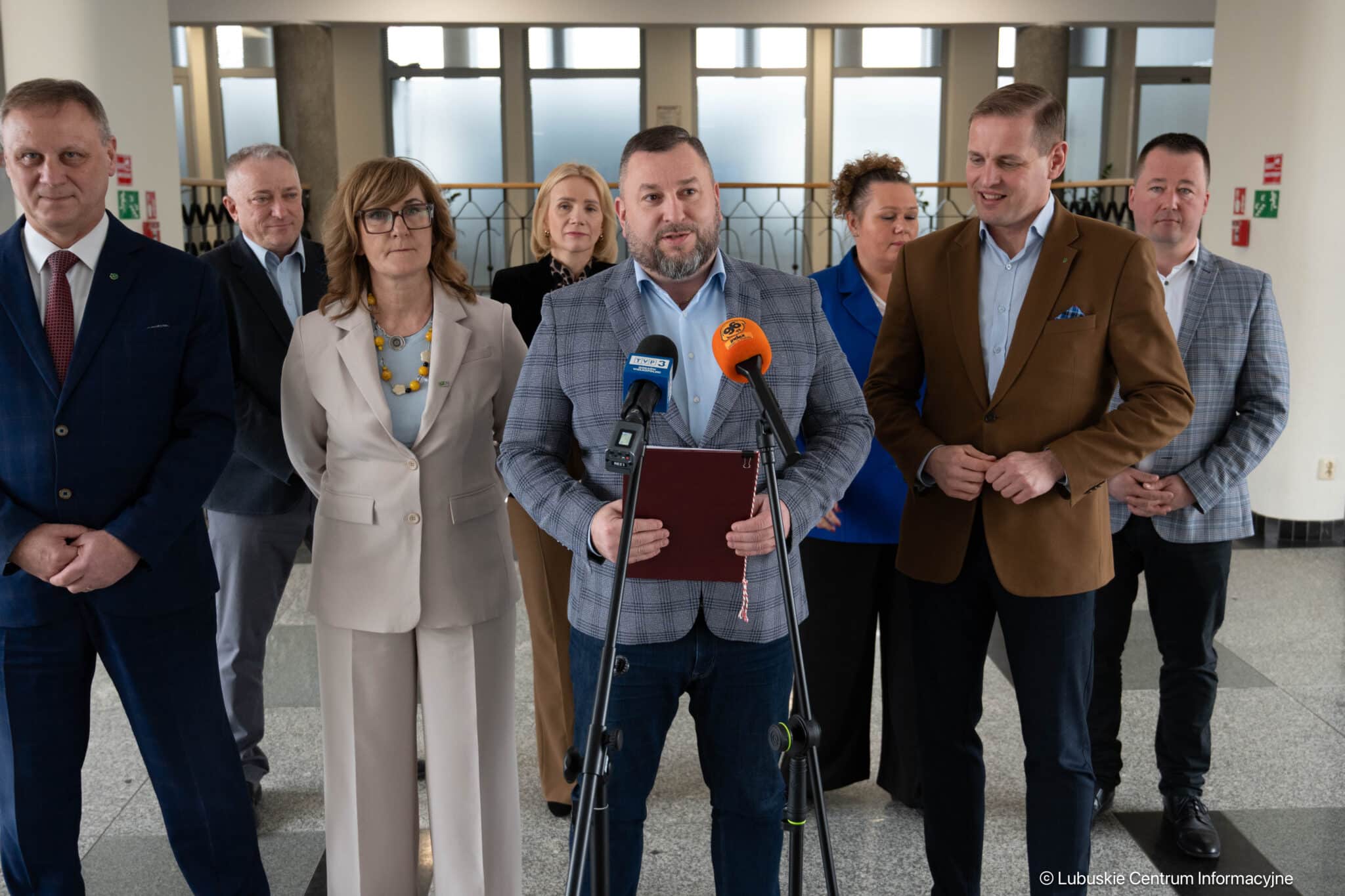 Konferencja prasowa lubuskiego PSL Fot. LCI Konferencja prasowa lubuskiego PSL Fot LCI SAFE 0 PSL mówi sprawdzam