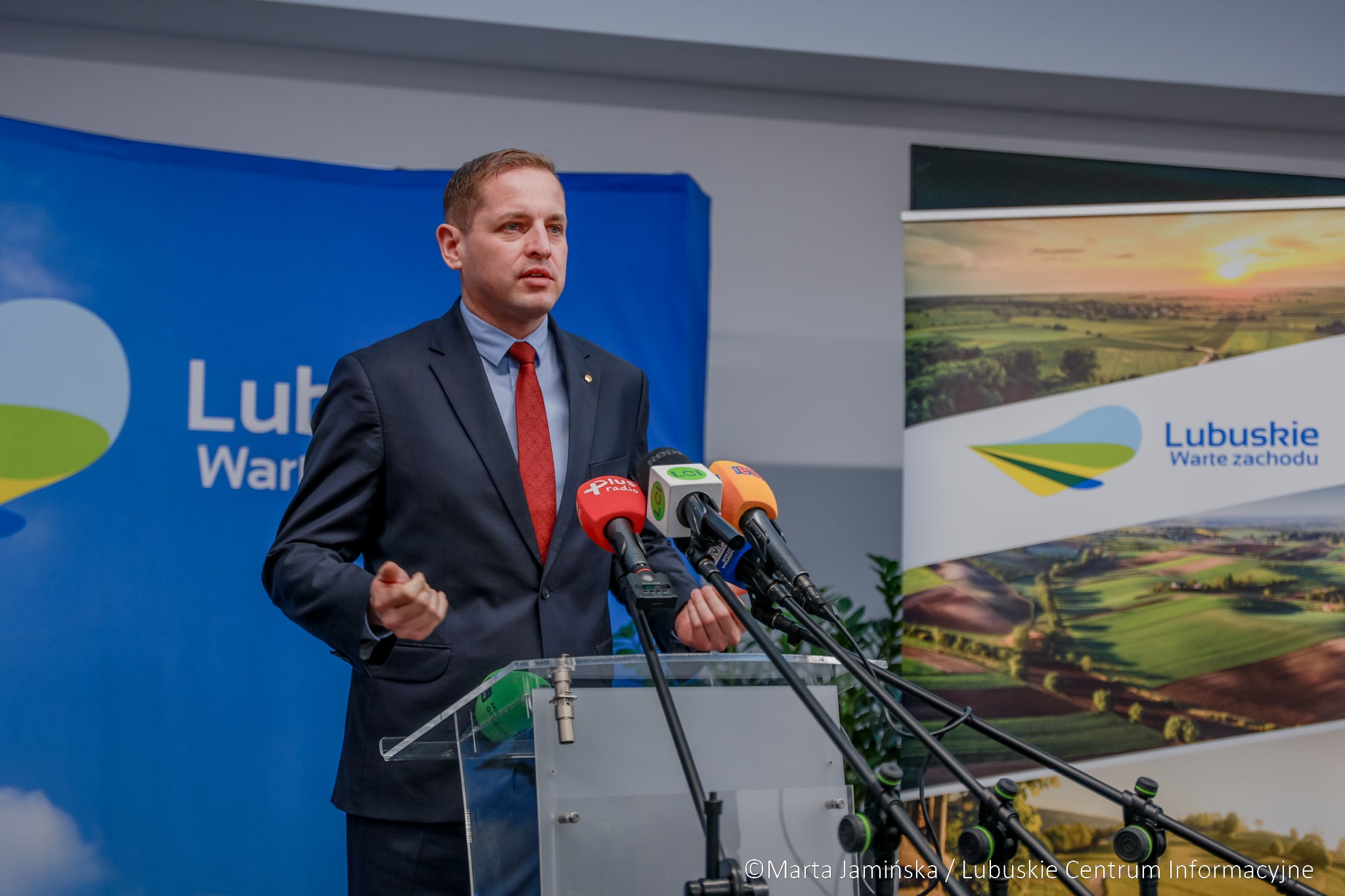 Konferencja w sprawie wsparcia pszczelarzy i kół wędkarskich fot. Marta Jamińska