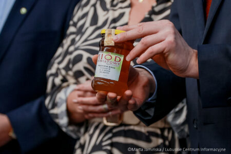 Konferencja w sprawie wsparcia pszczelarzy i kół wędkarskich fot. Marta Jamińska