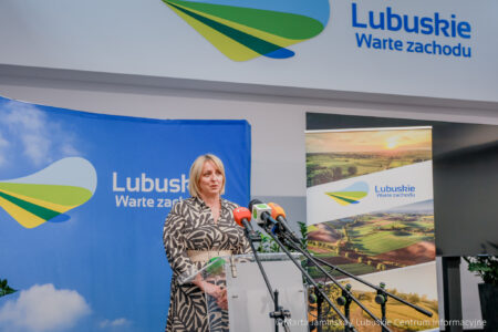 Konferencja w sprawie wsparcia pszczelarzy i kół wędkarskich fot. Marta Jamińska