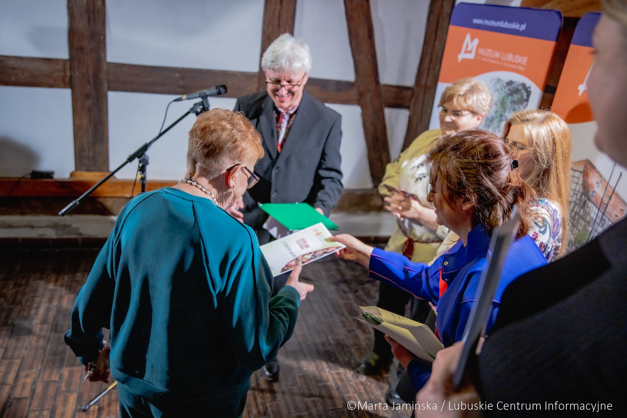 Prawie 200 pisanek z całej Polski można oglądać w Spichlerzu na wystawie pokonkursowej 53. Ogólnopolskiego Konkursu Pisanek im. Michała Kowalskiego.