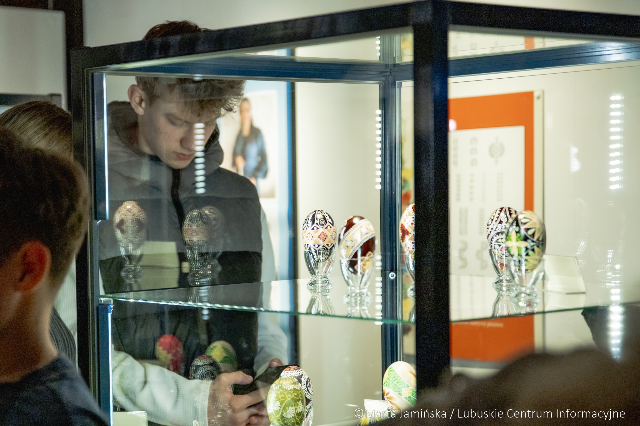 Prawie 200 pisanek z całej Polski można oglądać w Spichlerzu na wystawie pokonkursowej 53. Ogólnopolskiego Konkursu Pisanek im. Michała Kowalskiego.