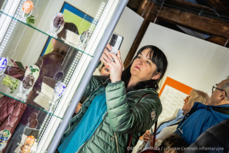 Prawie 200 pisanek z całej Polski można oglądać w Spichlerzu na wystawie pokonkursowej 53. Ogólnopolskiego Konkursu Pisanek im. Michała Kowalskiego.